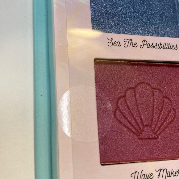 Disney The Little Mermaid Eyeshadow Palette - Picture 9 of 12